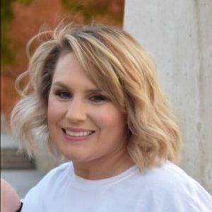 Meet your Posher, Carla